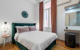 2 Mazi Suites